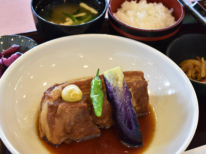 やわらか豚バラ肉角煮